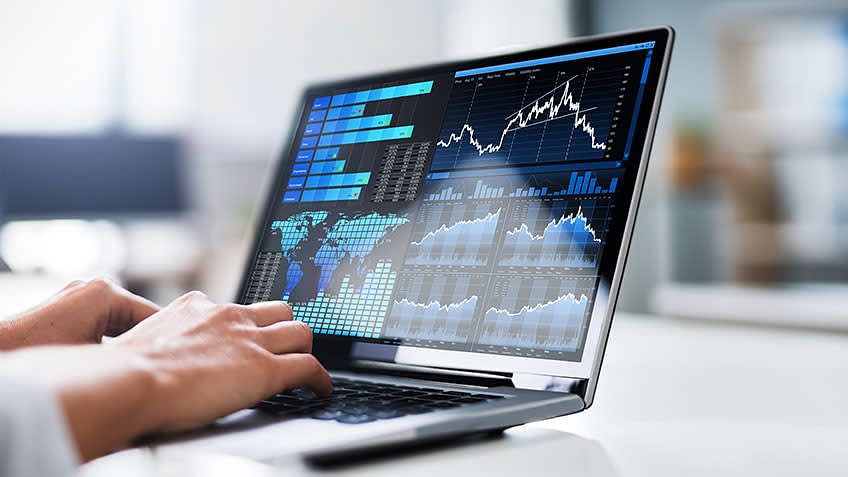 A Brief Guide on S-curve in Project Management