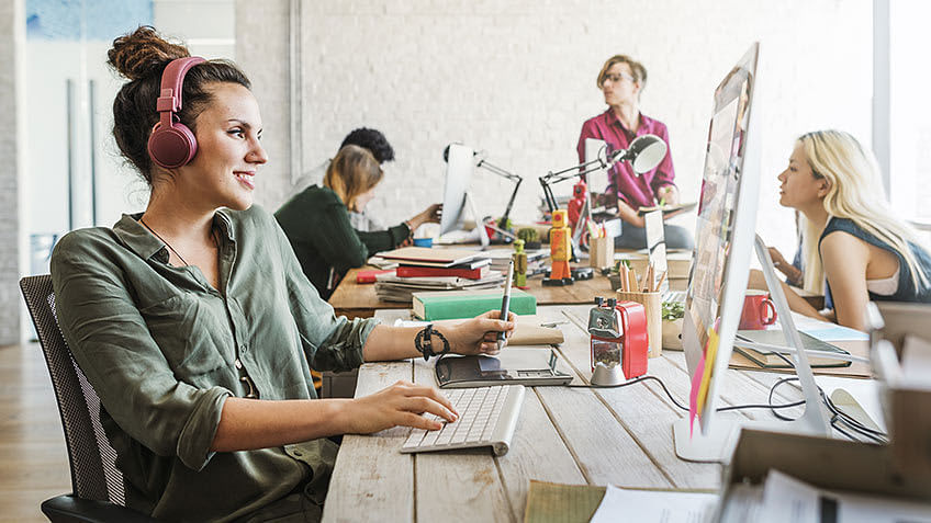 Emotional Intelligence in the Workplace: Why You Need It, How to Get It Emotional Intelligence in the Workplace: Why You Need It, How to Get It