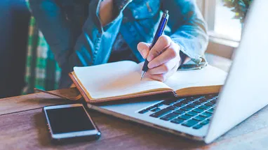 How to Become a Content Writer in 2026?