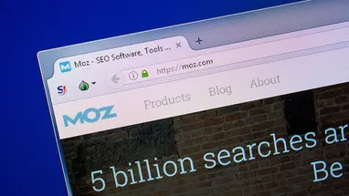 How to Use Moz SEO Tool?