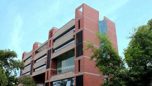 Explore Top Programs With  IIT Kanpur