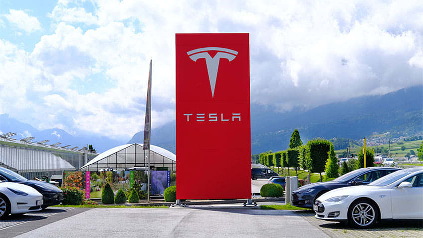 Tesla Marketing Strategy 2024: A Case Study