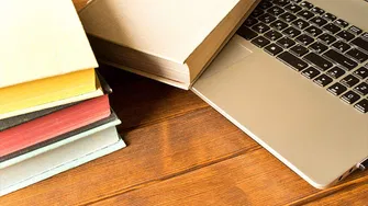 Top Digital Marketing Books for the 2026 Marketer