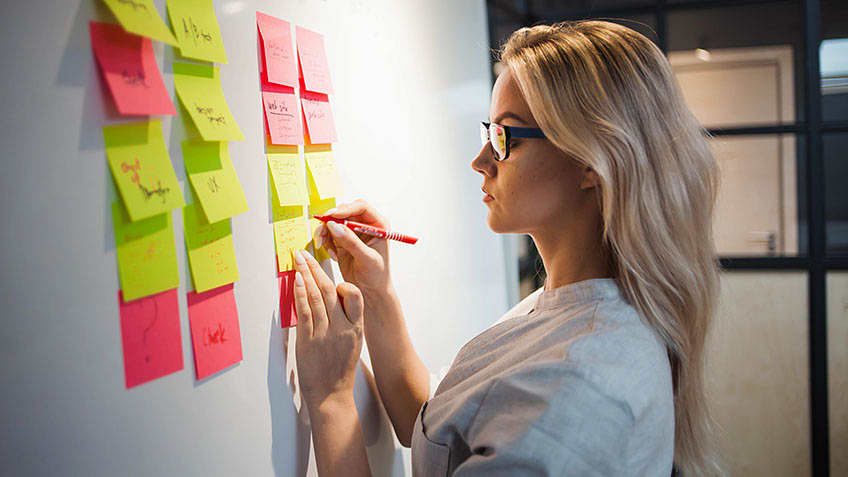 Who is an Agile Product Manager and Top 12 Tips to Become a Successful One