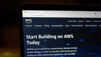 What Is AWS Aurora? Features, Architecture, MySQL and PostgreSQL Compatibility