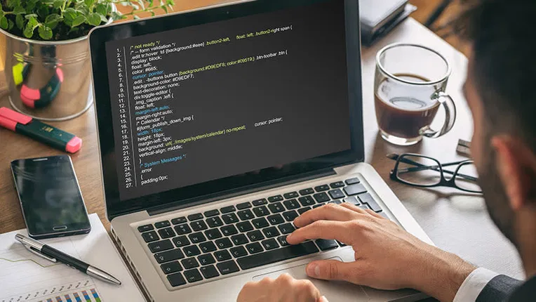 How to Initialize a Vector in C++ in 6 Different Ways [Updated]
