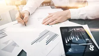 Keeping an Eye on Project Management Risks