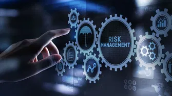 How to Become Risk Manager: Achieve Career Excellence