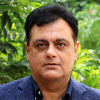 Dr. Rakesh Mediratta